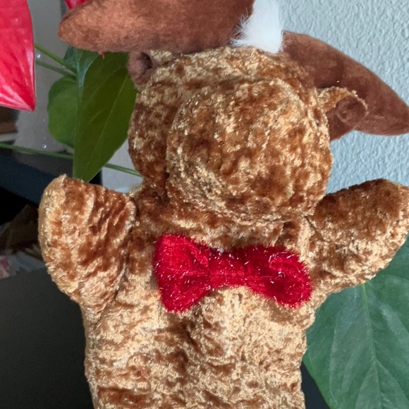 Holiday Reindeer Hand Puppet.🫶🏼 - Picture 5 of 7